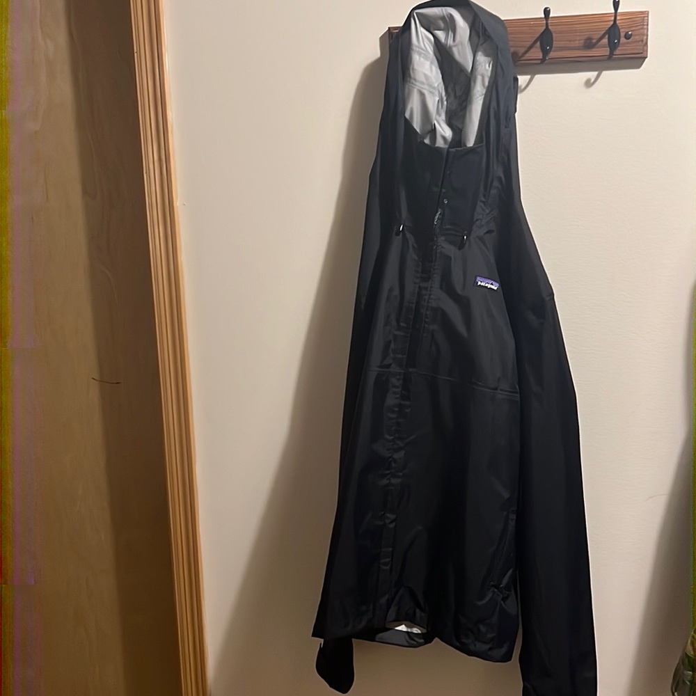 Patagonia windbreaker XL